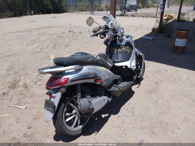 Piaggio Bv