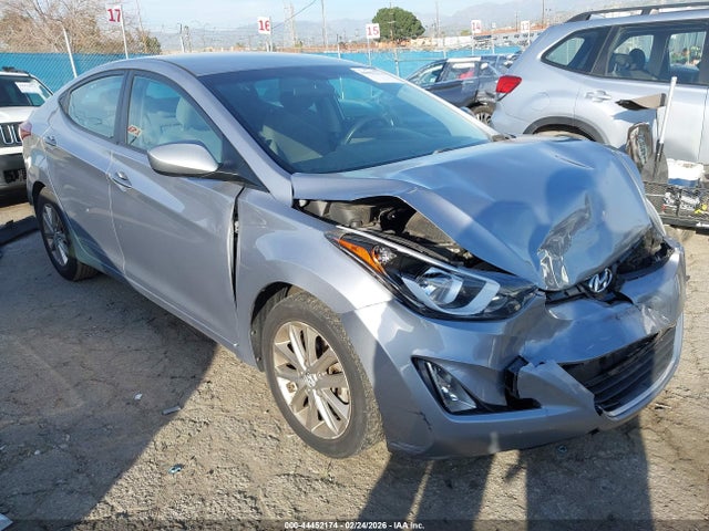 Salvage Hyundai ELANTRA Image