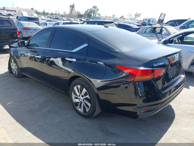 Nissan Altima S Fwd