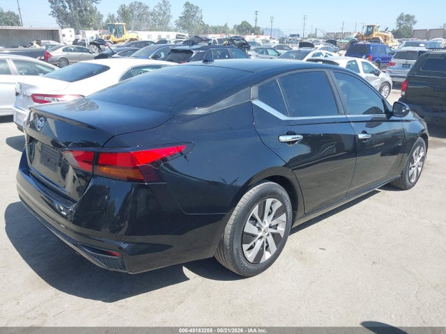 Nissan Altima S Fwd