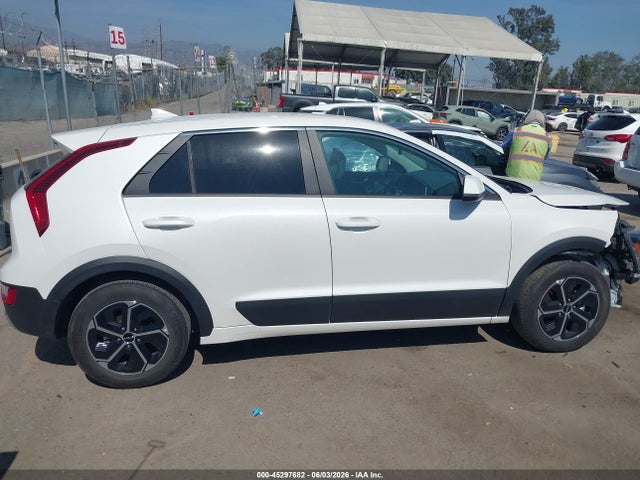 Kia Niro Lx