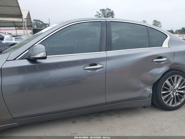 INFINITI Q50 3.0t Luxe