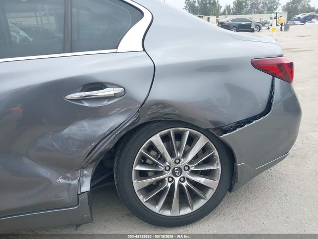 INFINITI Q50 3.0t Luxe