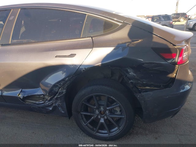 Tesla Model 3 Rear-wheel Drive