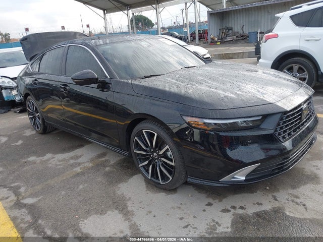 Salvage Honda Accord Image