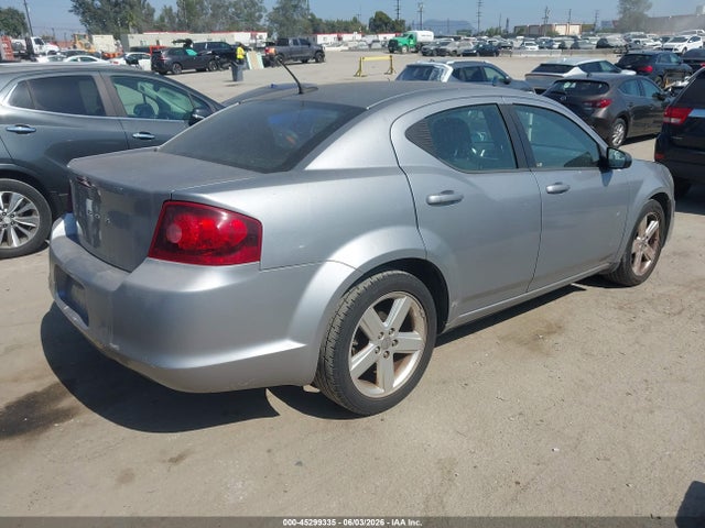 Dodge Avenger Se