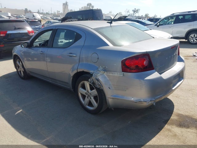 Dodge Avenger Se