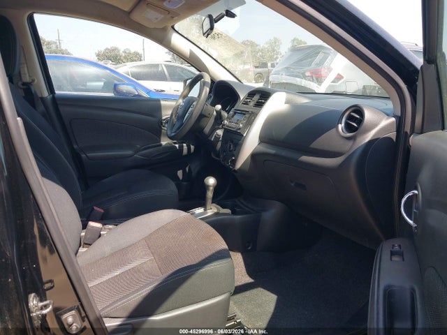Nissan Versa 1.6 Sv