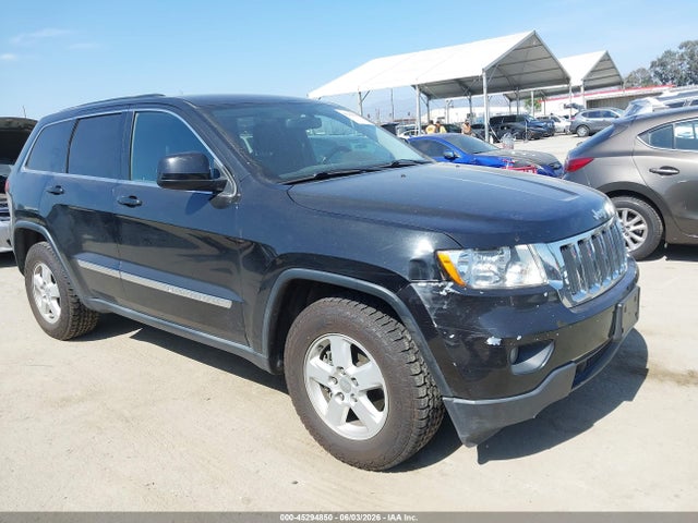Salvage Jeep Grand Cherokee Image