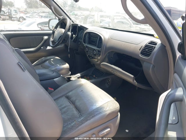 Toyota Sequoia Limited V8