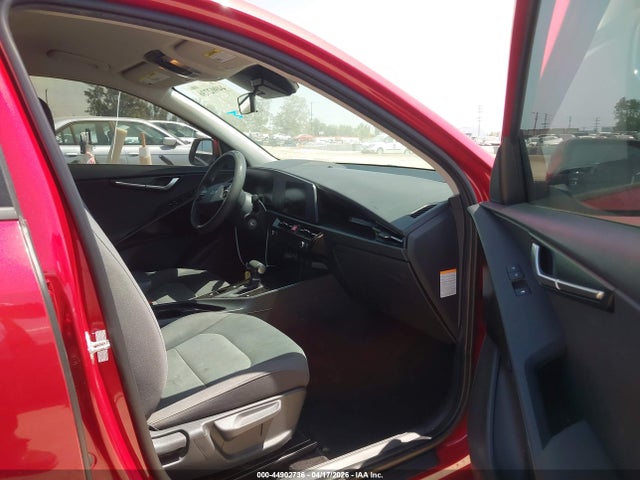 Kia Niro Lx