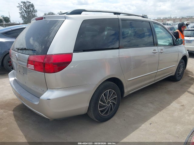 Toyota Sienna Le