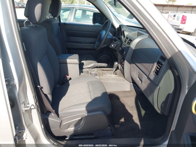 Dodge Nitro Se