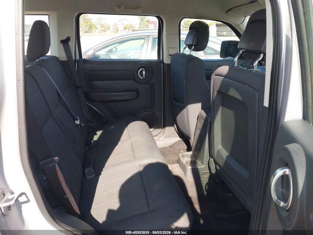 Dodge Nitro Se
