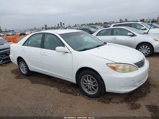 Salvage Toyota Camry Image