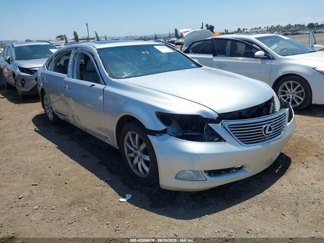 Salvage Lexus LS Image