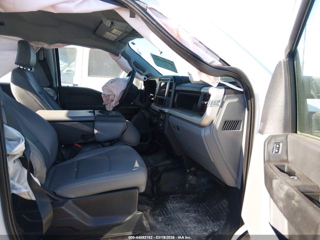 Ford F-350 Xl