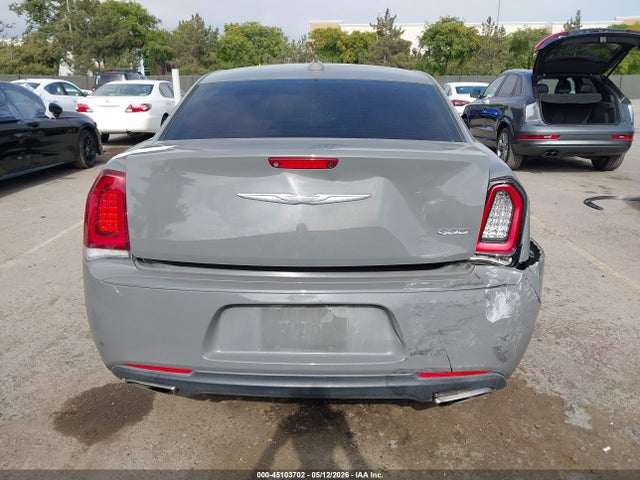 Chrysler 300 Touring