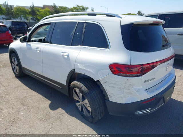 Mercedes-Benz EQB 4matic