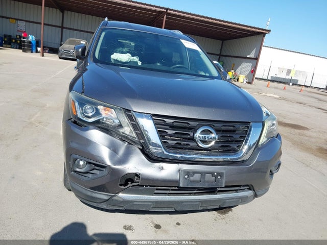 Nissan Pathfinder Sv