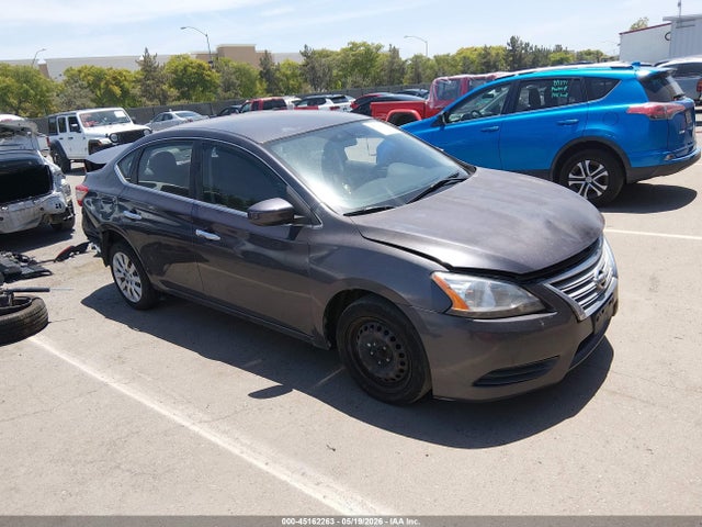 Salvage Nissan Sentra Image