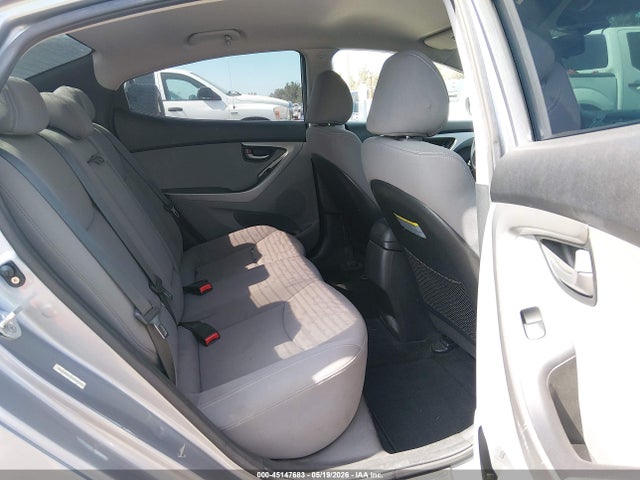 Hyundai ELANTRA Se