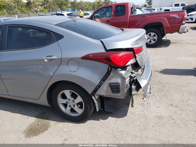 Hyundai ELANTRA Se