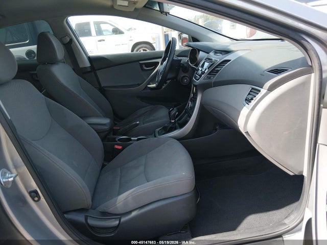 Hyundai ELANTRA Se