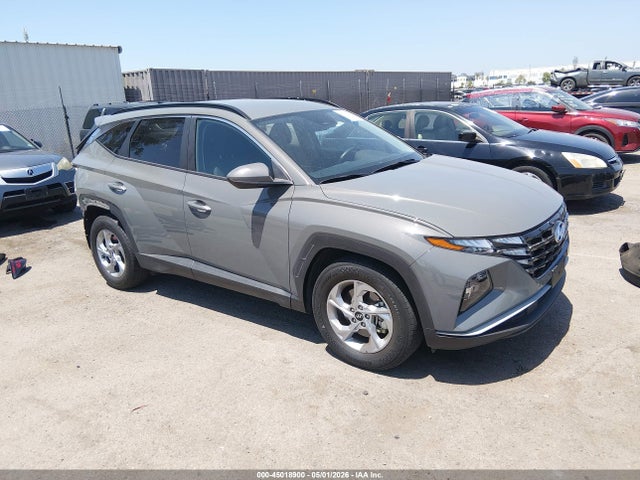 Salvage Hyundai TUCSON Image