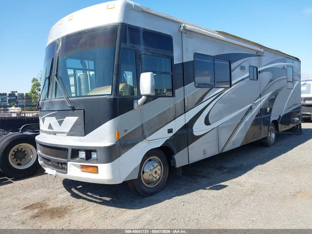 Ford F-550 Super Duty Stripped Chass