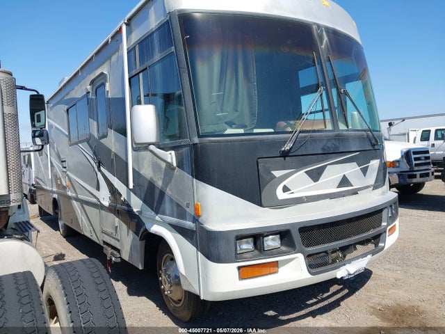 Salvage Ford F-550 Image