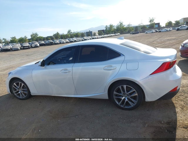 Lexus Is