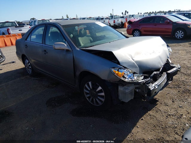 Salvage Toyota Camry Image