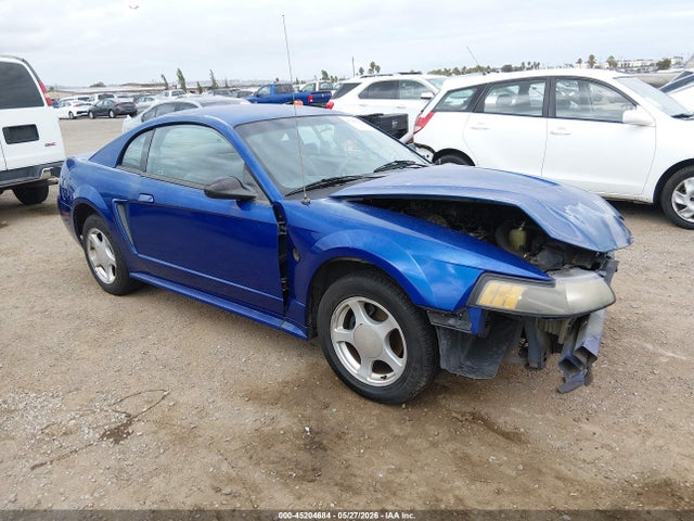 Salvage Ford Mustang Image