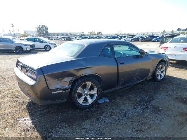 Dodge Challenger Sxt