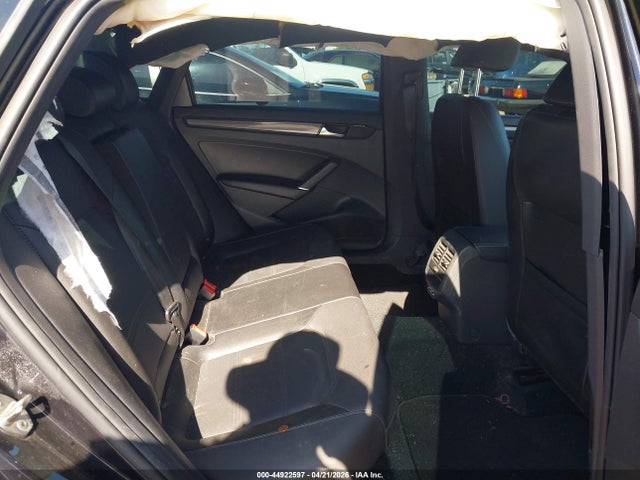 Volkswagen Passat 2.0t R-line