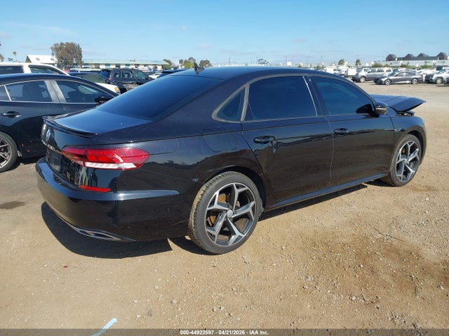 Volkswagen Passat 2.0t R-line