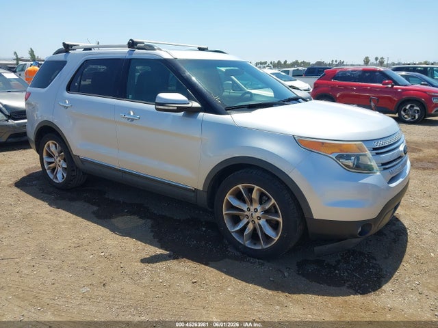 Salvage Ford Explorer Image