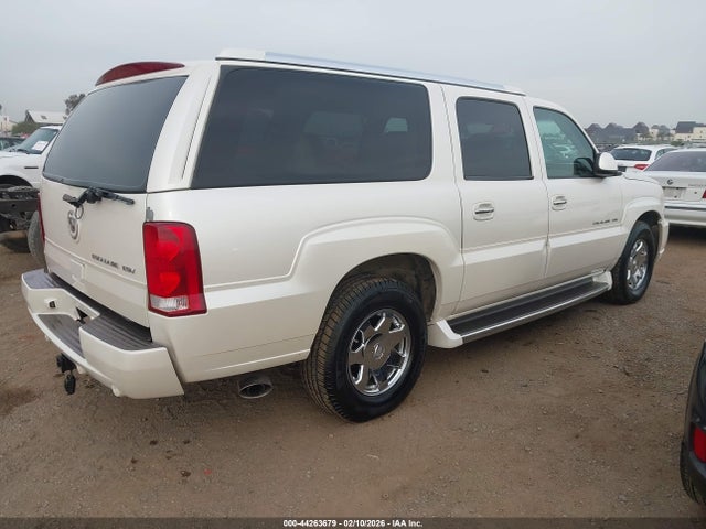 Cadillac Escalade Standard
