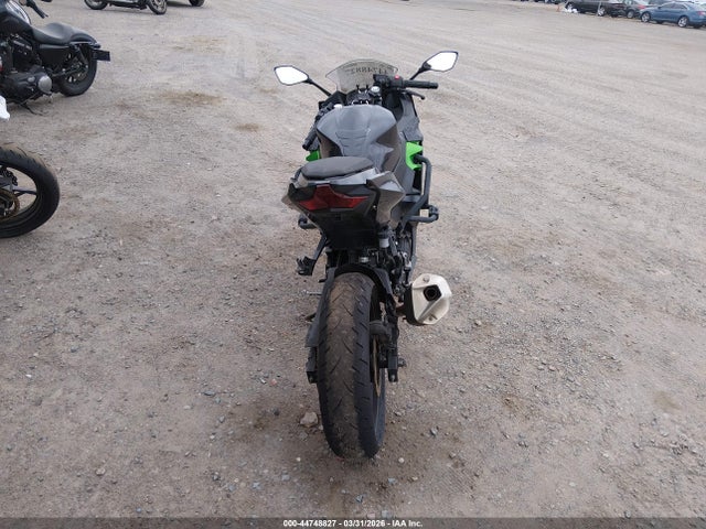 Kawasaki Ex400
