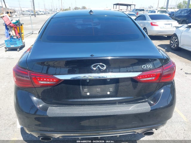 INFINITI Q50 Luxe