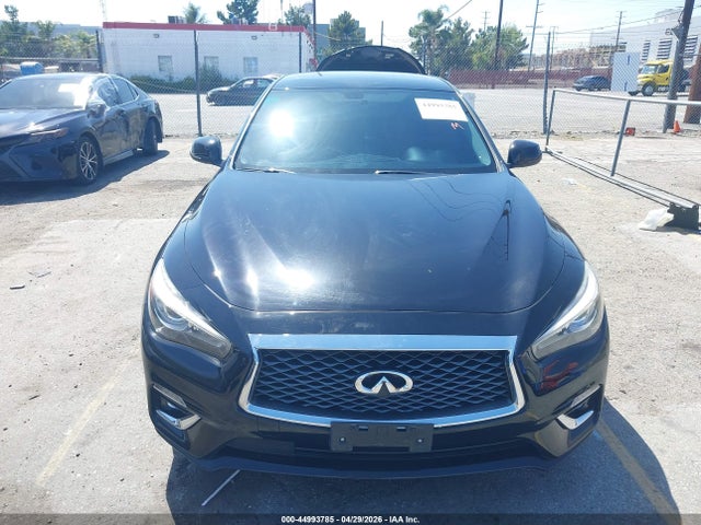INFINITI Q50 Luxe