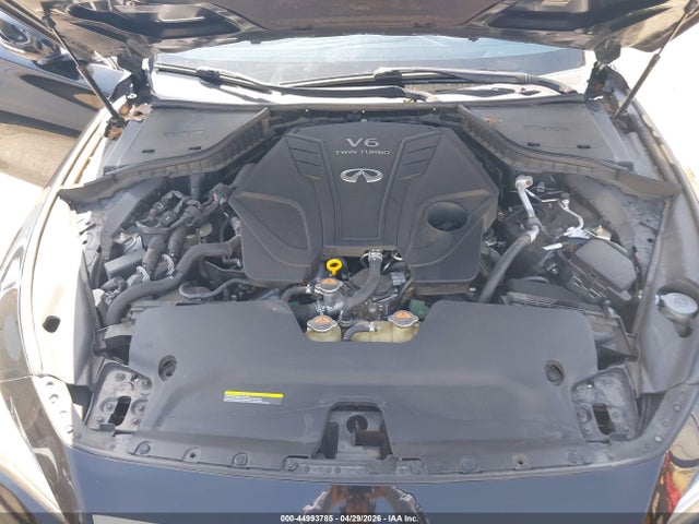 INFINITI Q50 Luxe