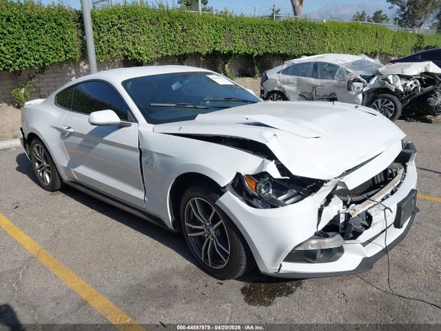 Salvage Ford Mustang Image