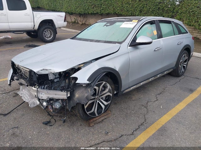 Mercedes-Benz E-Class 4matic