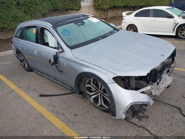 Salvage Mercedes-Benz E-Class Image