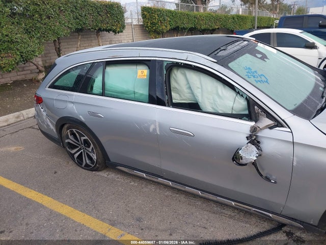 Mercedes-Benz E-Class 4matic