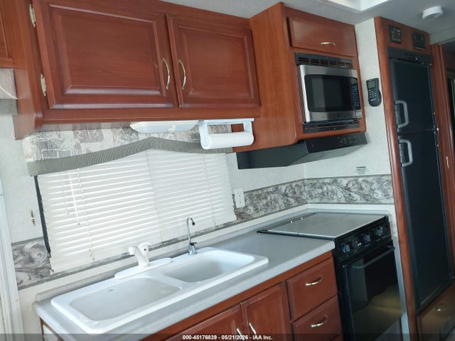 Workhorse Custom Chassis Motorhome Chassis W22