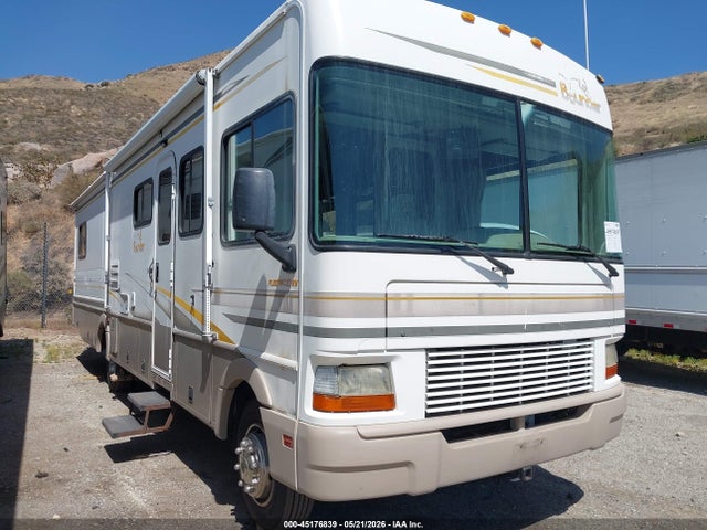 Salvage Workhorse Custom Chassis Motorhome Chassis Image