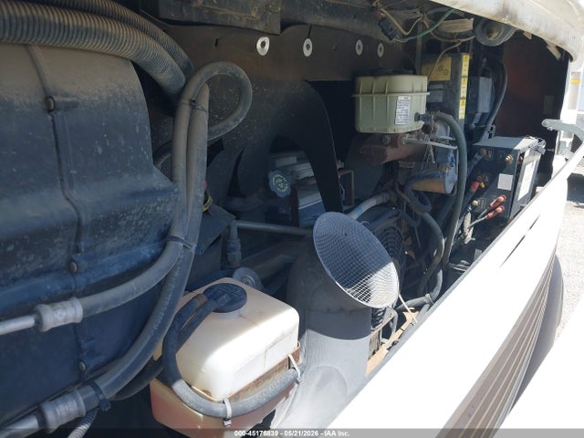Workhorse Custom Chassis Motorhome Chassis W22